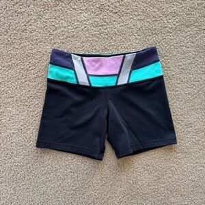 EUC Lululemon Colorblock Reversible Shorts 4